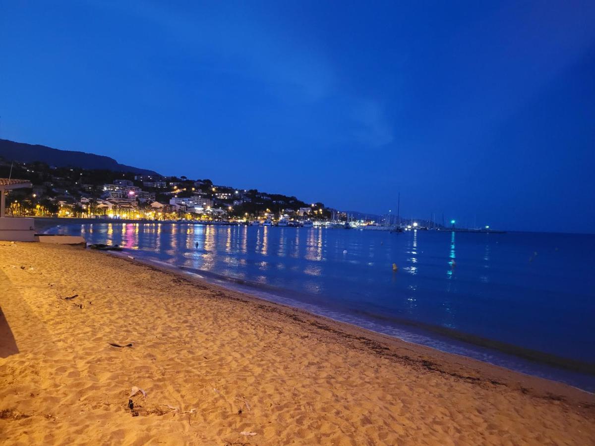 Appartement Paisible Avec Vue Panoramique Mer Et Acces Direct Plage Bormes-les-Mimosas Bagian luar foto