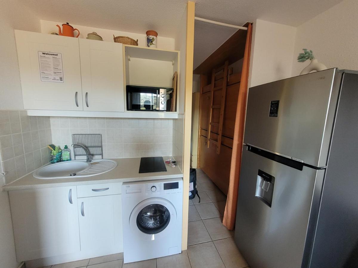 Appartement Paisible Avec Vue Panoramique Mer Et Acces Direct Plage Bormes-les-Mimosas Bagian luar foto